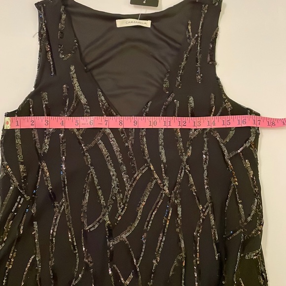 Caramela  Medium Black V-Neck Sleeveless Cocktail Mini with Pattered Sequins - Picture 5 of 16